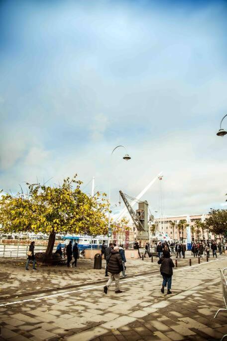 La Finestra Sul Cielo Del Porto Antico Di Genova Apartamento Exterior foto