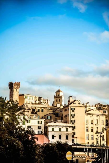 La Finestra Sul Cielo Del Porto Antico Di Genova Apartamento Exterior foto