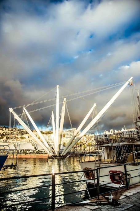 La Finestra Sul Cielo Del Porto Antico Di Genova Apartamento Exterior foto